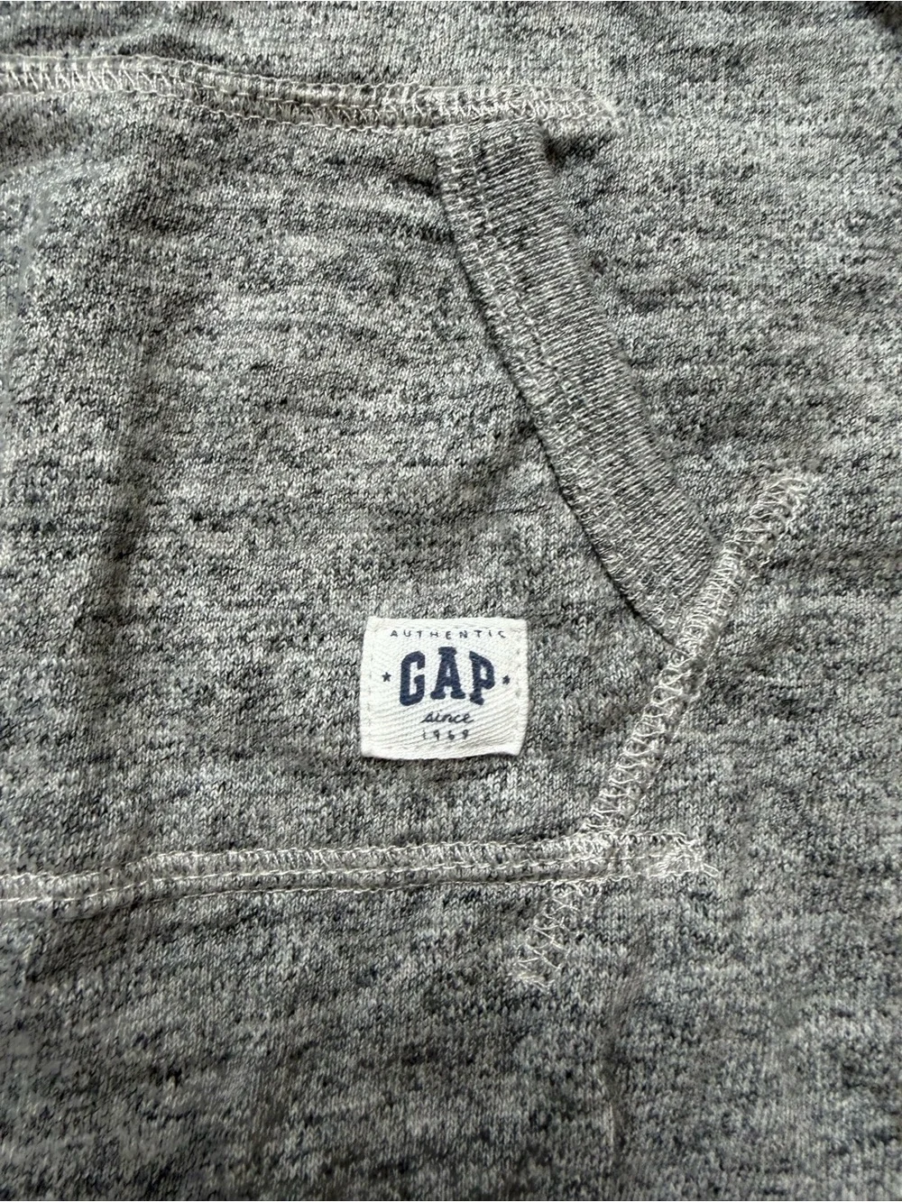 Baby GAP Grey Marled Short-Sleeve Romper - 6-12 Months